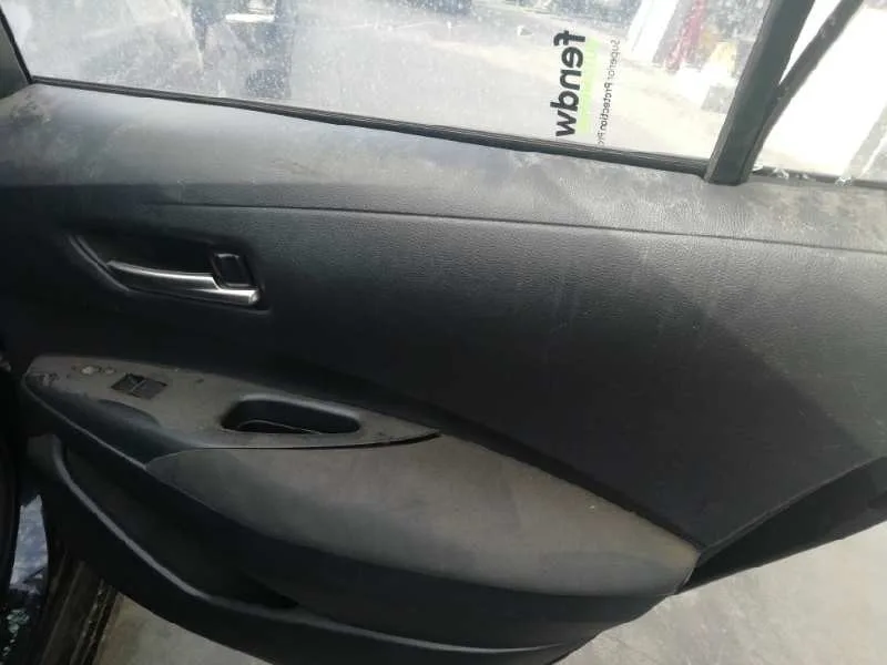 TOYOTA COROLLA (E18) '2019 * NEGRO