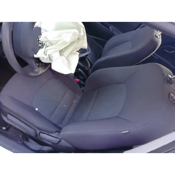 KIA RIO '2015 BASIC BLANCO