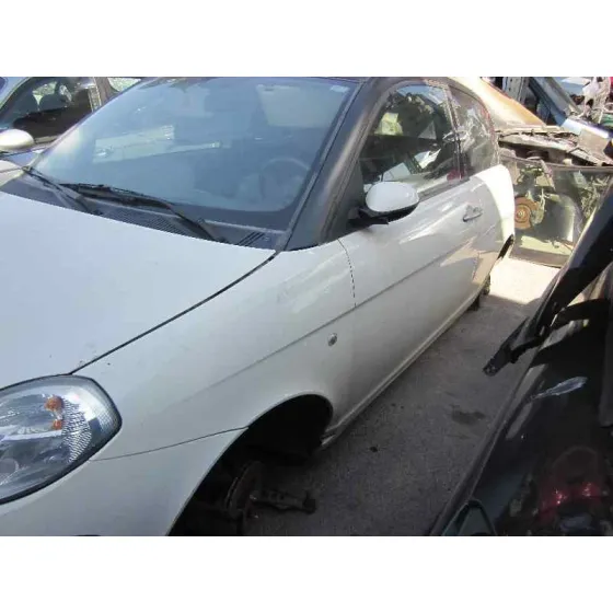 LANCIA YPSILON (101) '2006 1.3 JTD CAT CREMA-NEGRO