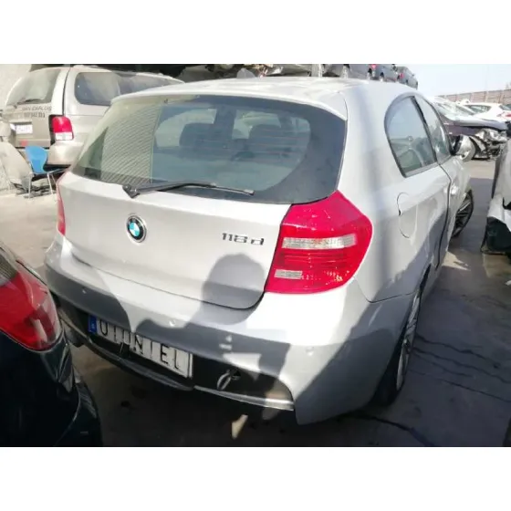 BMW SERIE 1 BERLINA (E81/E87) '2009 118D GRIS