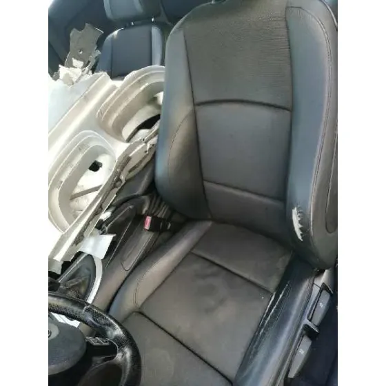 BMW SERIE 1 BERLINA (E81/E87) '2009 118D GRIS