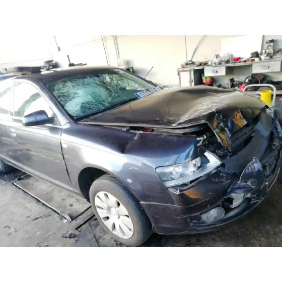 AUDI A6 BERLINA (4F2) '2008 2.0 TDI GRIS