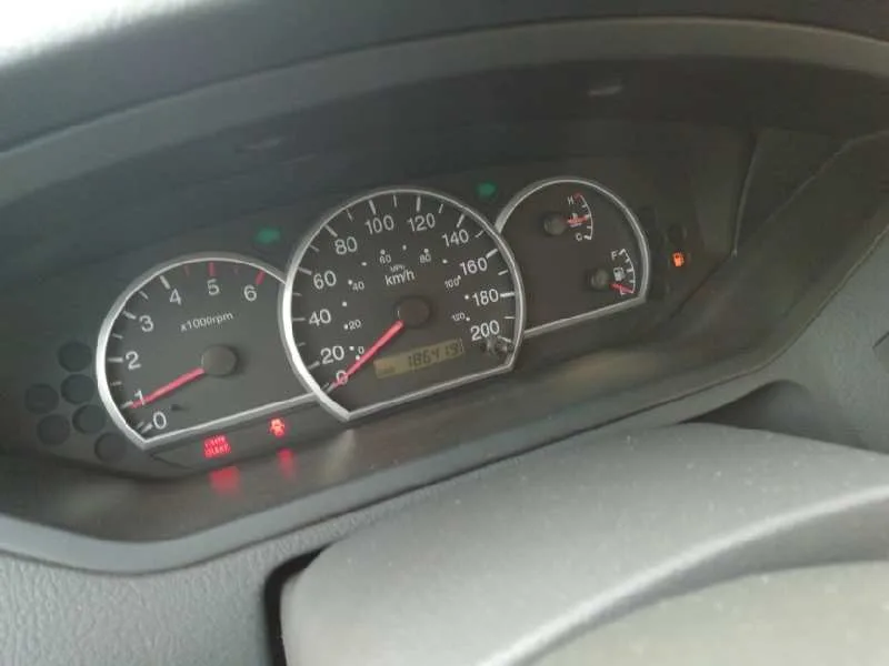 KIA CARENS '2005 2.0 TURBODIESEL CAT MARRON