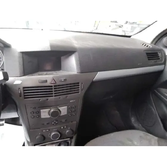 OPEL ASTRA GTC '2005 COSMO GRIS