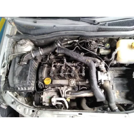 OPEL ASTRA GTC '2005 COSMO GRIS