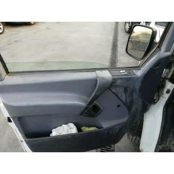 MERCEDES VITO (W638) CAJA CERRADA '2003 * BLANCO