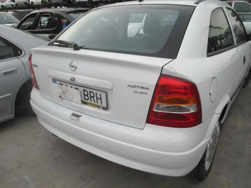 OPEL ASTRA G BERLINA '2001 CLUB BLANCO
