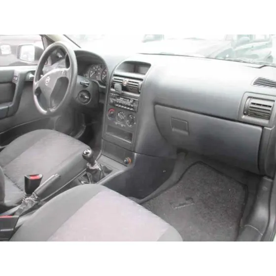 OPEL ASTRA G BERLINA '2001 CLUB BLANCO