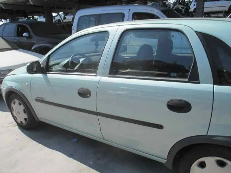 OPEL CORSA C OPEL CORSA C '2001 CLUB VERDE 2000