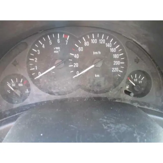 OPEL CORSA C '2001 CLUB VERDE