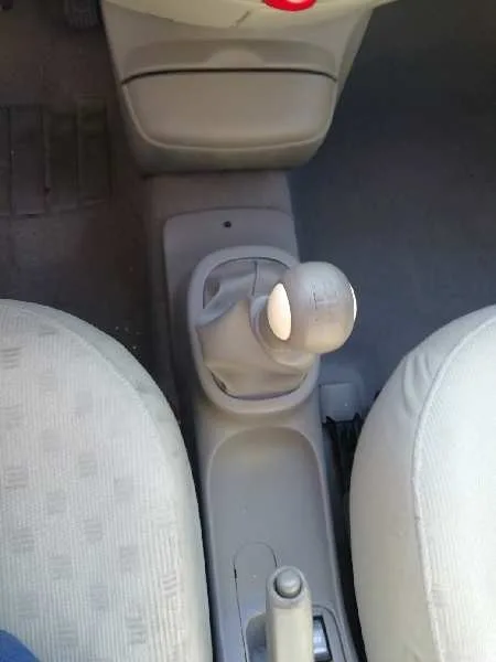 NISSAN MICRA (K12E) NISSAN MICRA (K12E) '2003 ACENTA PLATA 2002