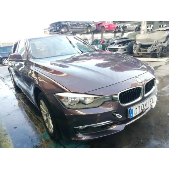 BMW SERIE 3 LIM. (F30) '2015 320I GRANATE