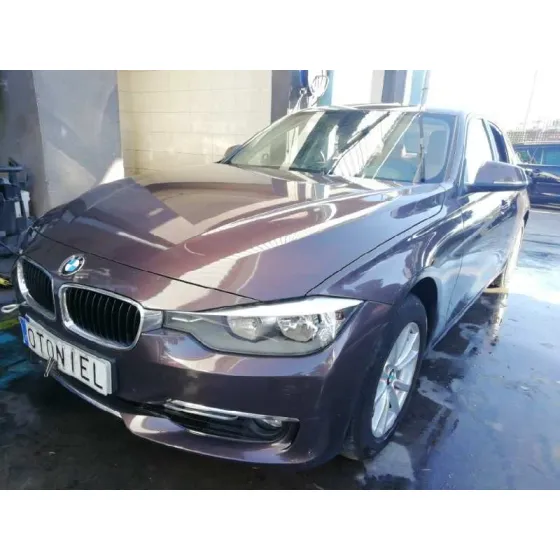 BMW SERIE 3 LIM. (F30) '2015 320I GRANATE