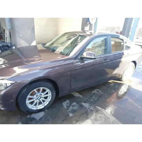BMW SERIE 3 LIM. (F30) '2015 320I GRANATE