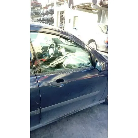 FORD FOCUS BERLINA (CAK) '2000 TREND AZUL