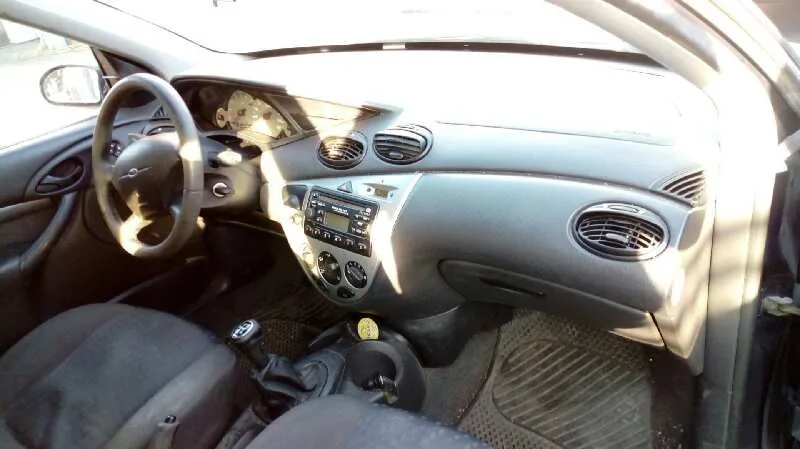 FORD FOCUS BERLINA (CAK) '2000 TREND AZUL