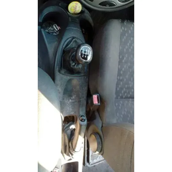 FORD FOCUS BERLINA (CAK) '2000 TREND AZUL