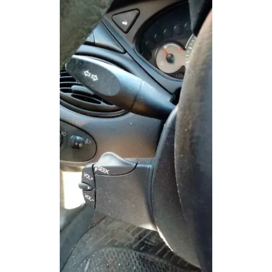 FORD FOCUS BERLINA (CAK) '2000 TREND AZUL