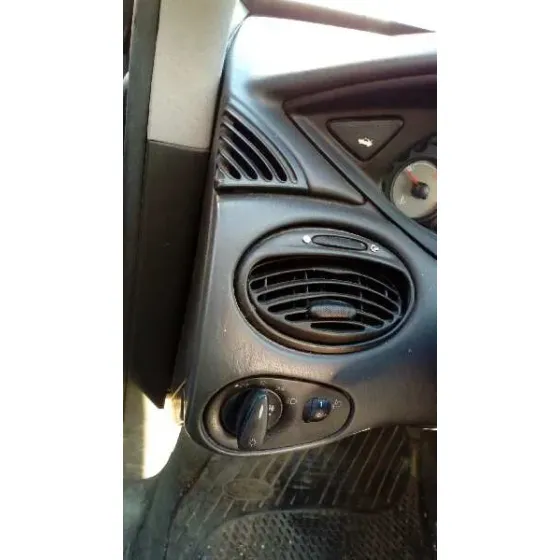 FORD FOCUS BERLINA (CAK) '2000 TREND AZUL