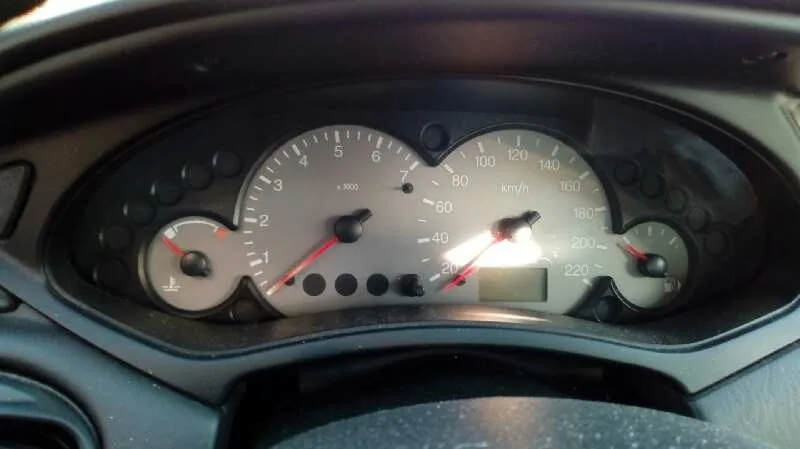 FORD FOCUS BERLINA (CAK) '2000 TREND AZUL
