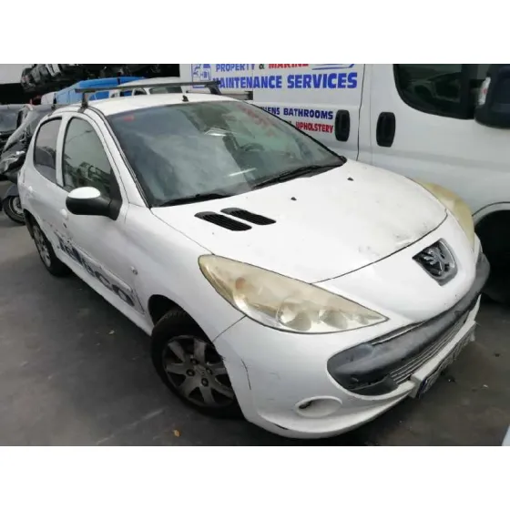 PEUGEOT 206+ '2010 BASICO BLANCO