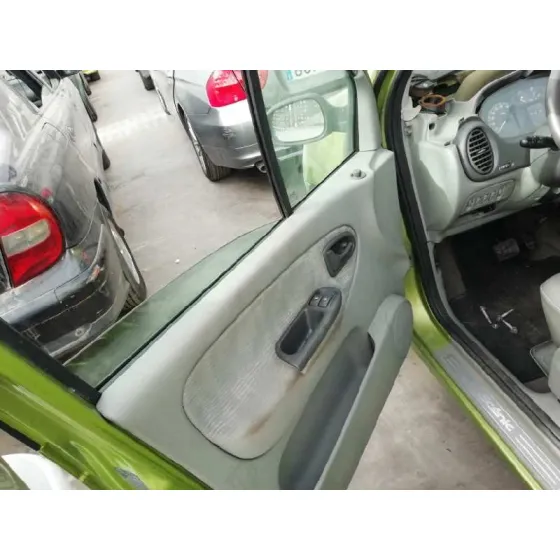 RENAULT SCENIC (JA..) '2001 1.4 16V RXE VERDE