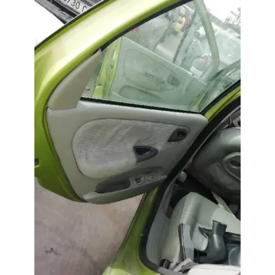 RENAULT SCENIC (JA..) '2001 1.4 16V RXE VERDE