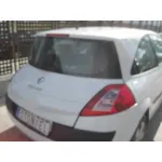 RENAULT MEGANE II BERLINA 3P RENAULT MEGANE II BERLINA 3P '2005 CONFORT DYNAMIQUE BLANCO 2002