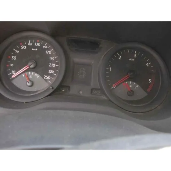 RENAULT MEGANE II BERLINA 3P '2005 CONFORT DYNAMIQUE BLANCO