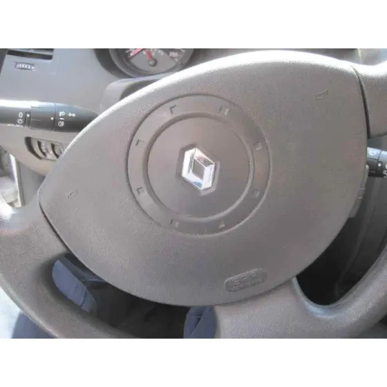 RENAULT MEGANE II BERLINA 3P '2005 CONFORT DYNAMIQUE BLANCO