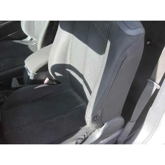 RENAULT MEGANE II BERLINA 3P '2005 CONFORT DYNAMIQUE BLANCO