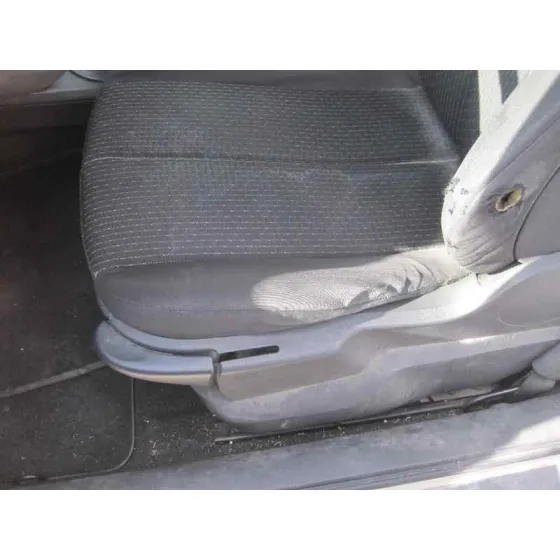 RENAULT MEGANE II BERLINA 3P '2005 CONFORT DYNAMIQUE BLANCO