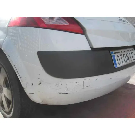 RENAULT MEGANE II BERLINA 3P '2005 CONFORT DYNAMIQUE BLANCO