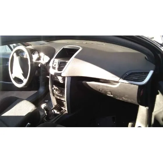PEUGEOT 207 '2008 CONFORT NEGRO