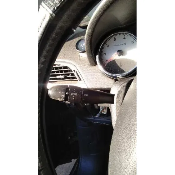 PEUGEOT 207 '2008 CONFORT NEGRO