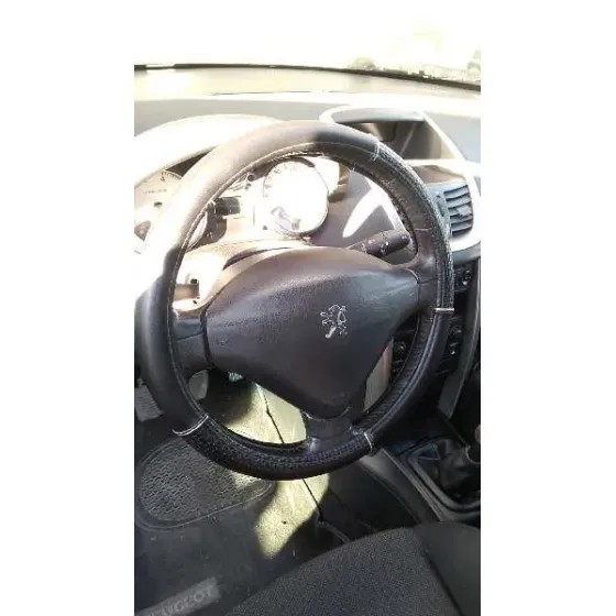 PEUGEOT 207 '2008 CONFORT NEGRO