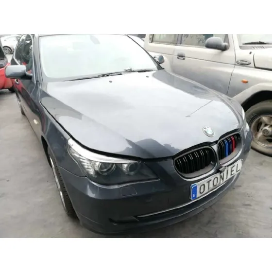 BMW SERIE 5 BERLINA (E60) '2008 530XI GRIS