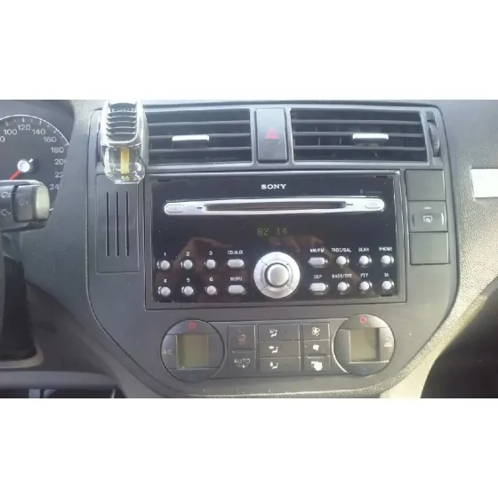 FORD FOCUS C-MAX (CAP) '2004 AMBIENTE (D) PLATA