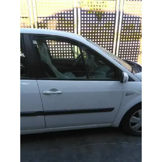 RENAULT SCENIC II '2006 I- MUSIC BLANCO