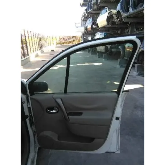 RENAULT SCENIC II '2006 I- MUSIC BLANCO