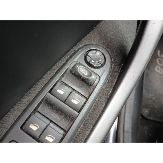 Peugeot 308 I (4A_, 4C_) 2009