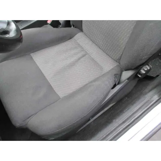 FORD MONDEO BERLINA (GE) '2003 GHIA GRIS
