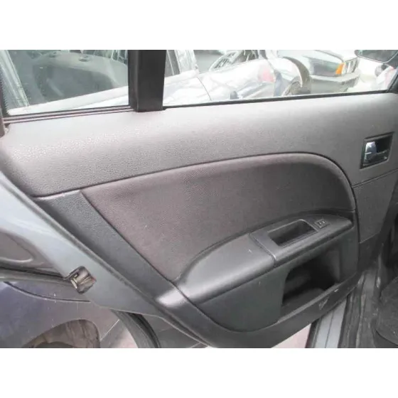 FORD MONDEO BERLINA (GE) '2003 GHIA GRIS