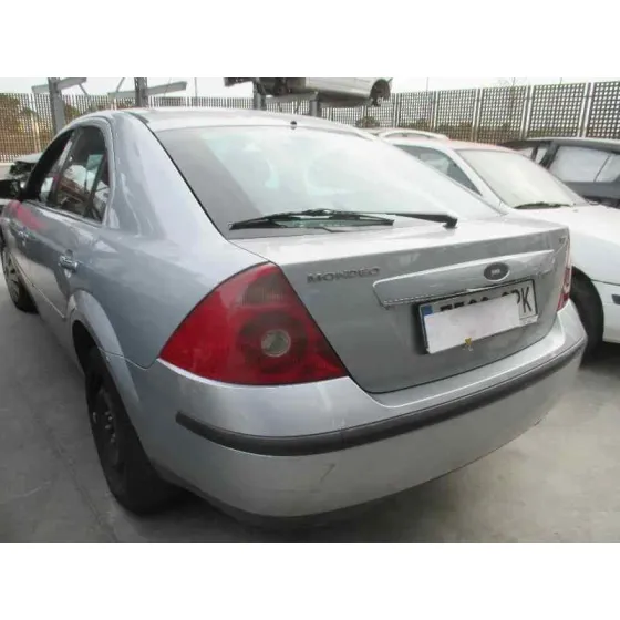 FORD MONDEO BERLINA (GE) '2003 GHIA GRIS