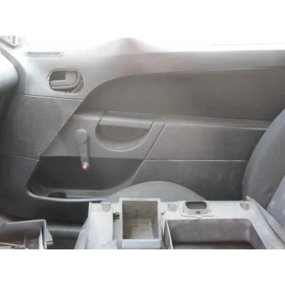FORD FIESTA (CBK) '2005 AMBIENTE BLANCO