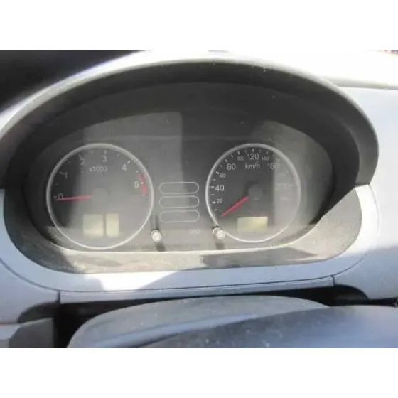 FORD FIESTA (CBK) '2005 AMBIENTE BLANCO