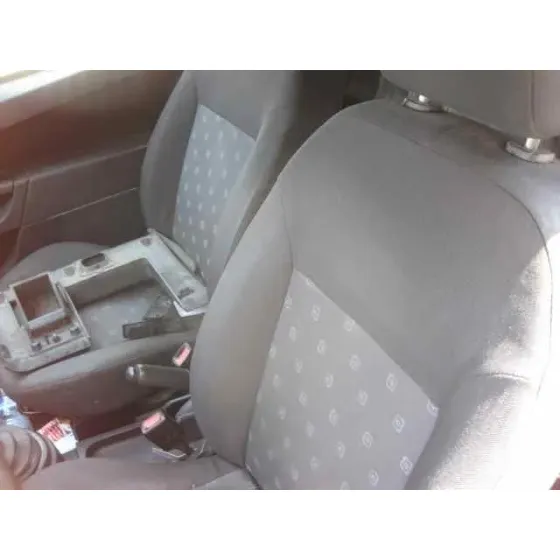 FORD FIESTA (CBK) '2005 AMBIENTE BLANCO