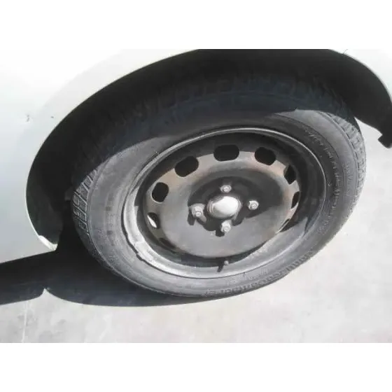 FORD FIESTA (CBK) '2005 AMBIENTE BLANCO