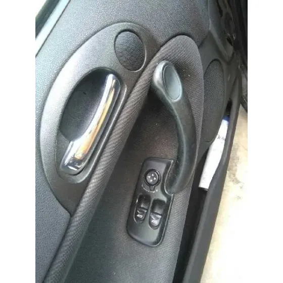 ALFA ROMEO 147 (190) '2002 1.6 T.SPARK IMPRESSION NEGRO