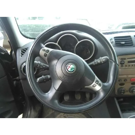ALFA ROMEO 147 (190) '2002 1.6 T.SPARK IMPRESSION NEGRO